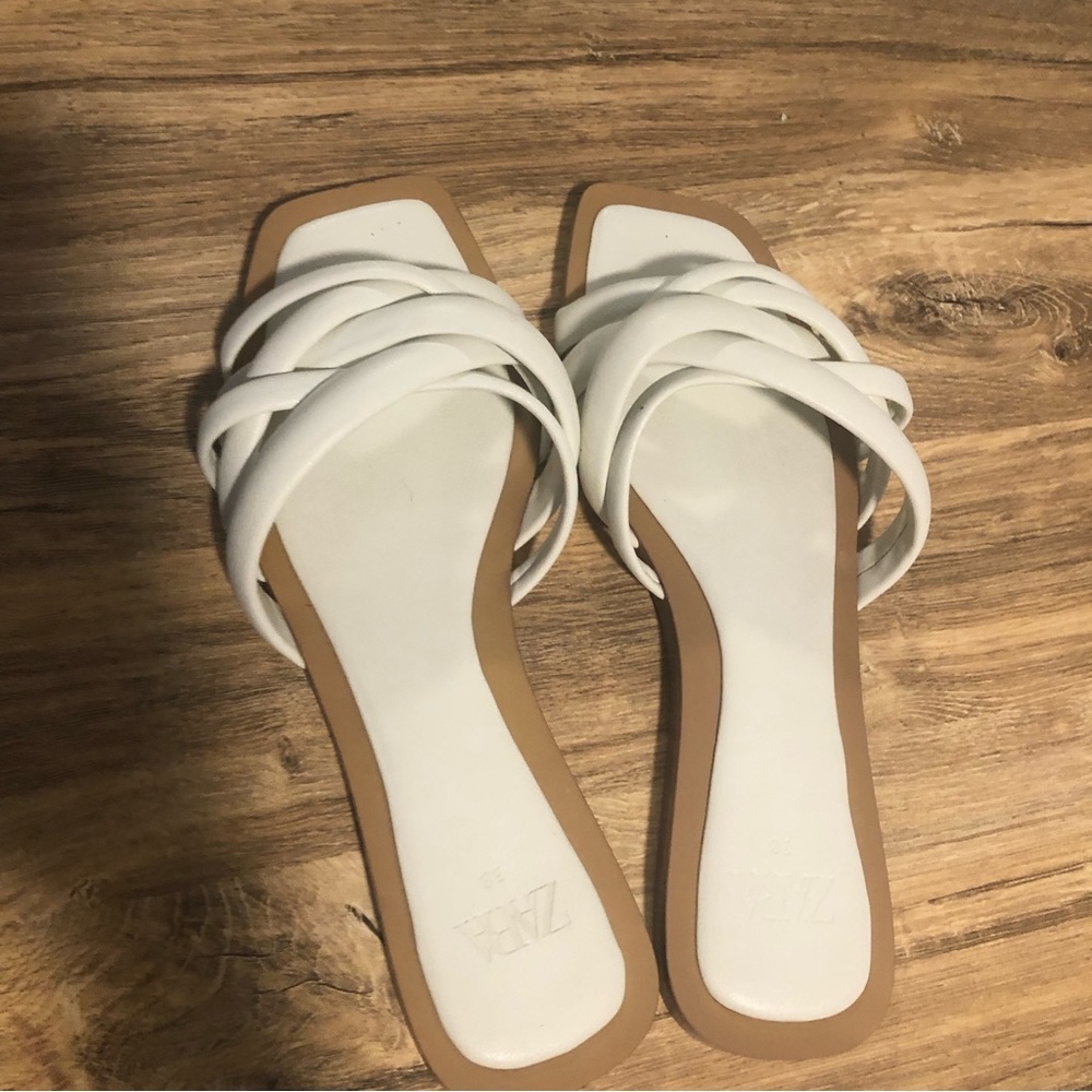ZARA Slides